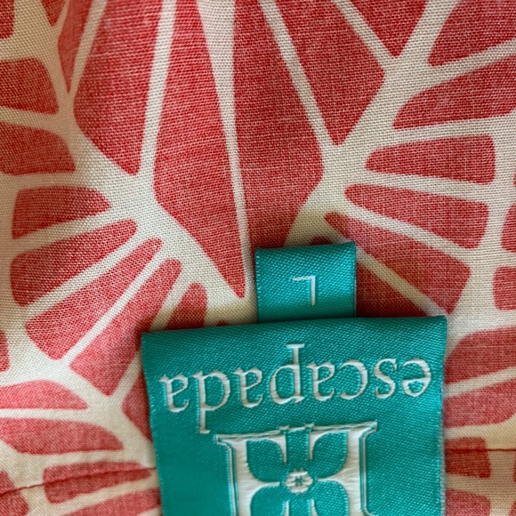 Escapada Red and White Relaxed Fit Top Size Large - Picture 7 of 7